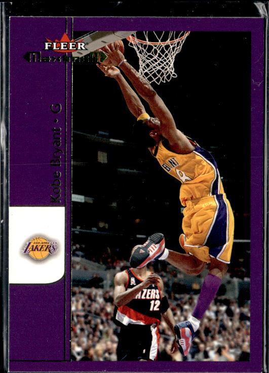 2001-02 Fleer Maximum #17 Kobe Bryant